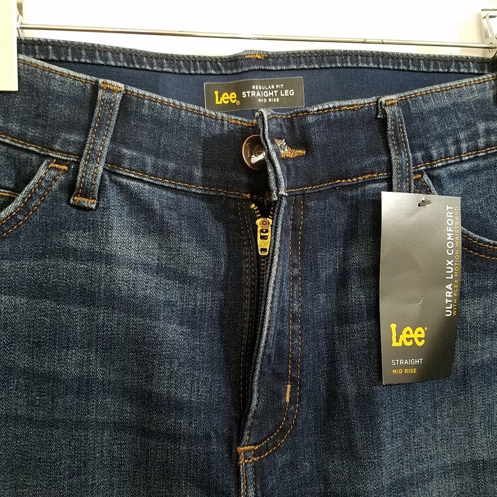 Lee Women’s Dark Wash Jeans 14M Straight Leg Mid Rise NWT!!!! - Picture 11 of 16